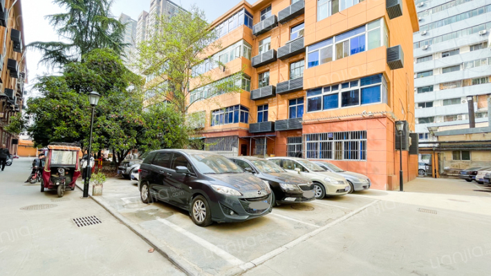 工信厅家属院外景图