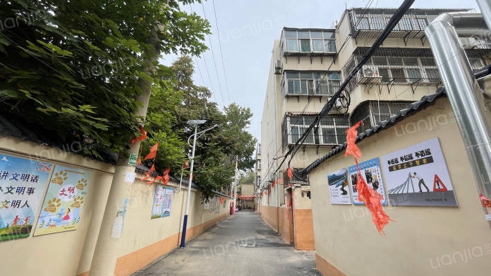 苏曹乡政府家属院外景图