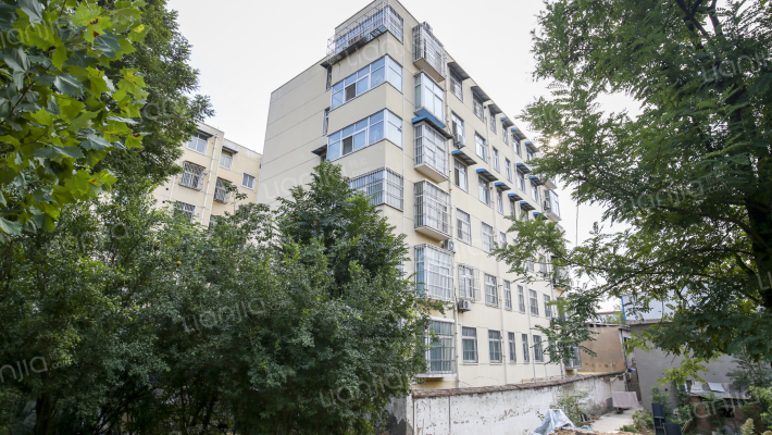 绿岸小区外景图