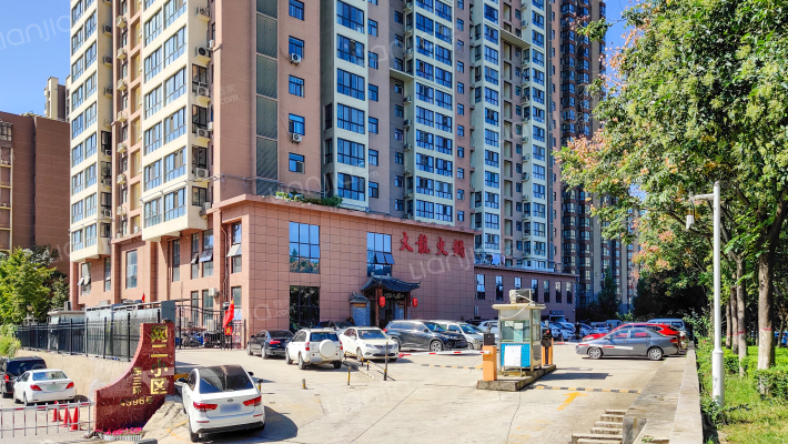 河畔公馆外景图