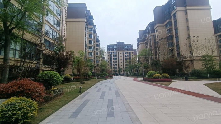 绿地新城新里桃溪川外景图