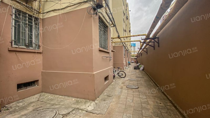 环球家属院外景图