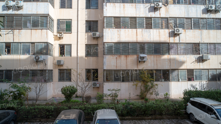 长兴路酒厂小区西区外景图