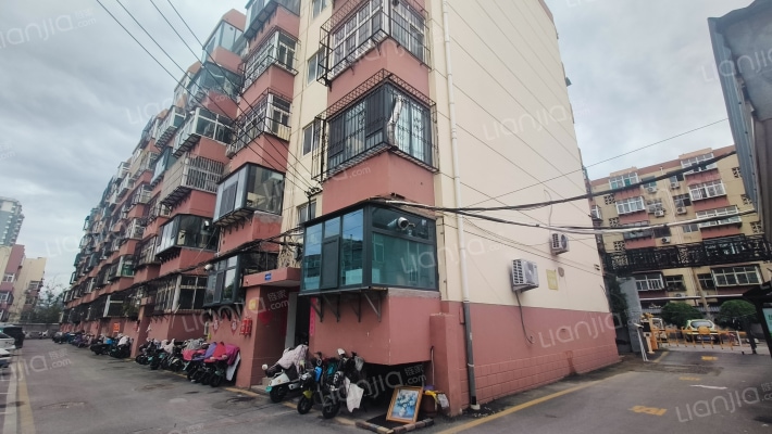 兴友家属院外景图