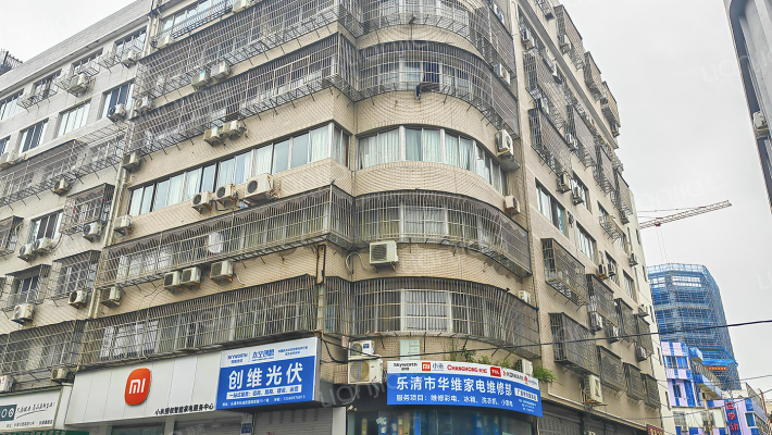 翡翠路15号外景图