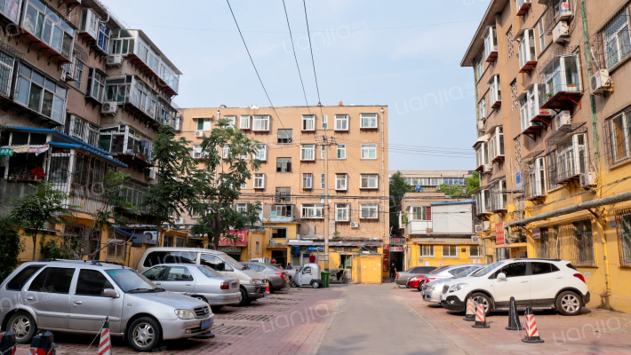 七里山南村二区外景图