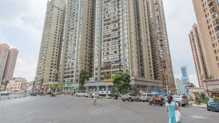 花果园A南区外景图