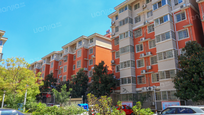 小城大爱外景图