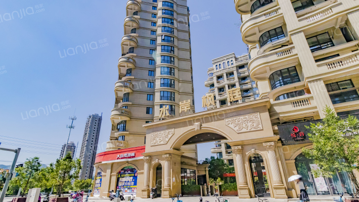 水岸枫庭外景图