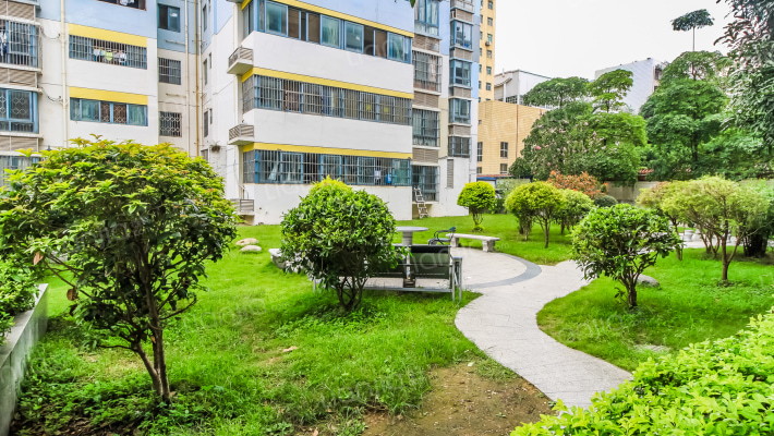 自治区总工会宿舍区外景图
