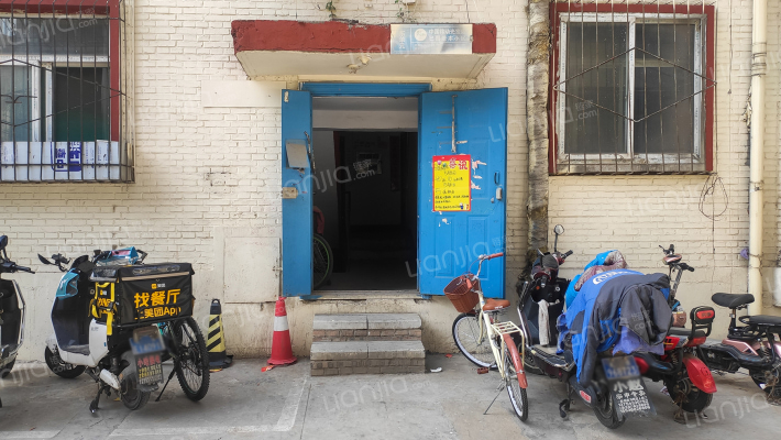 供热站宿舍外景图