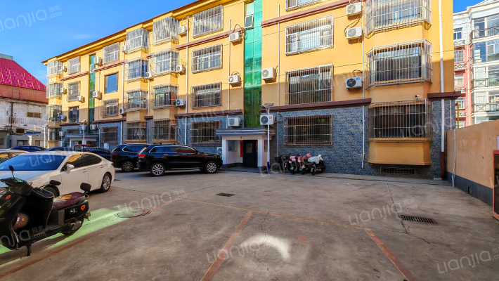 新兴公寓外景图