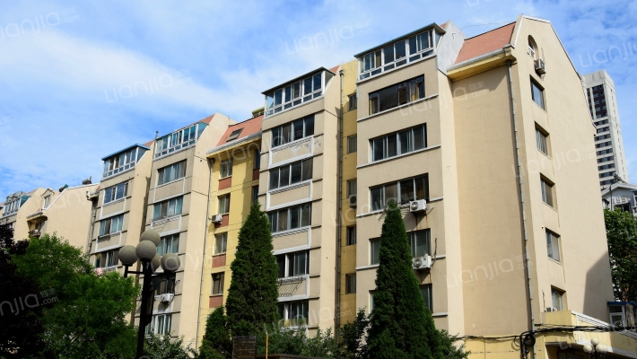 建兴花园小区外景图