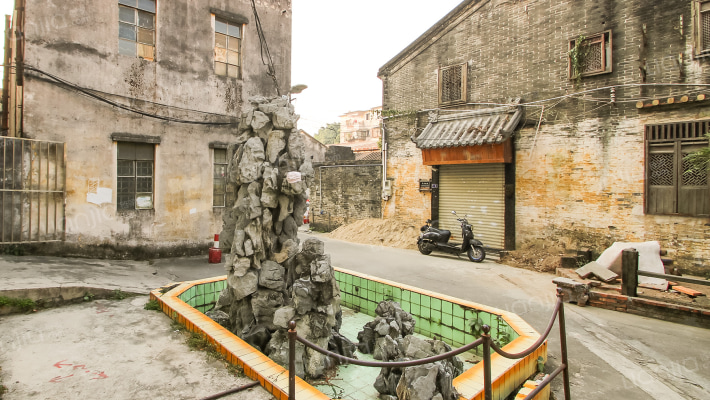 莲塘路石街外景图