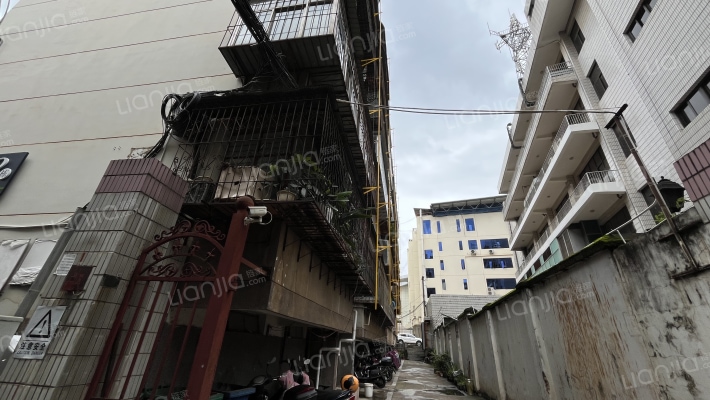 昆明卷烟厂职工宿舍外景图