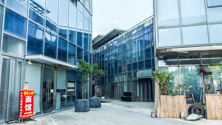 荣呈大厦外景图