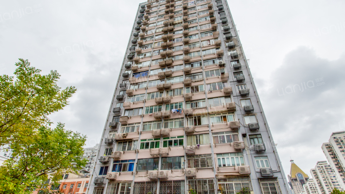 爱建大楼外景图