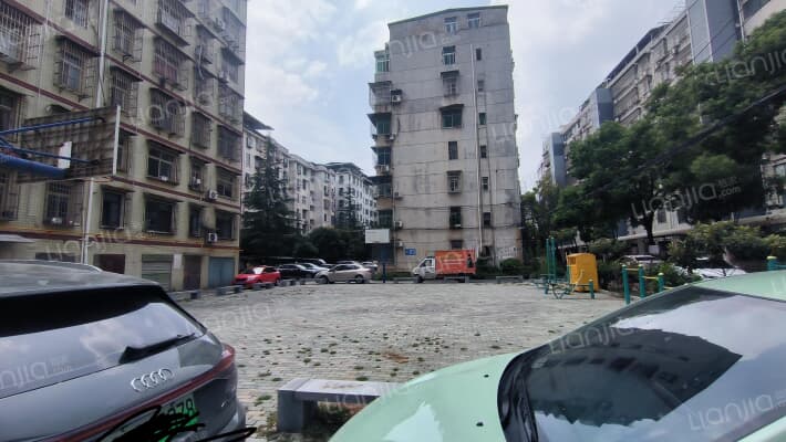 东坡小区外景图