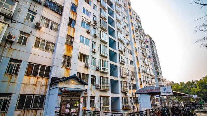 南望山庄外景图