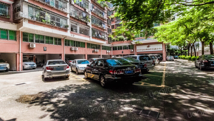 宝富花园外景图