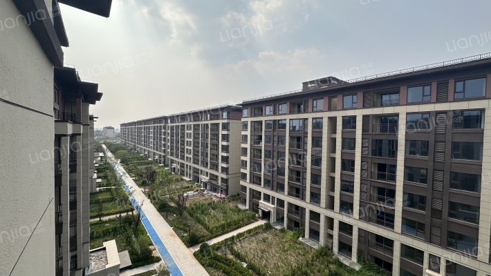 远洋中能荣府外景图