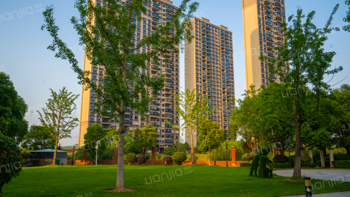 碧桂园凤凰城芷兰湾外景图