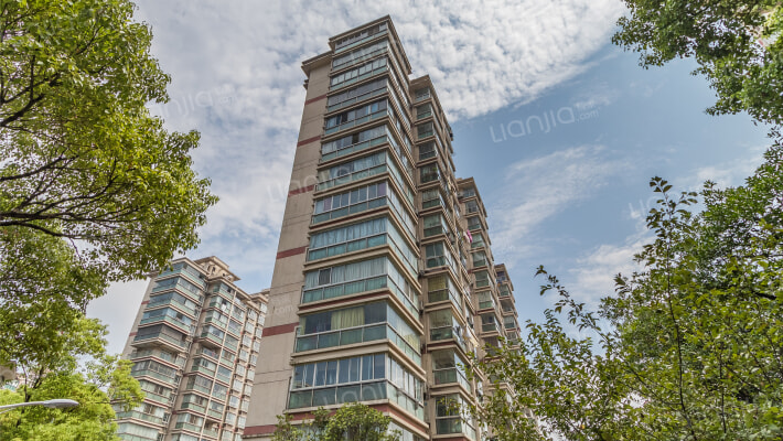 宝莲湖景园外景图