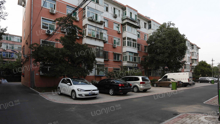 太原理工大学迎西校区（北院）外景图