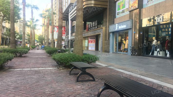 番中宿舍外景图