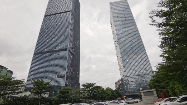 东盟财经广场外景图