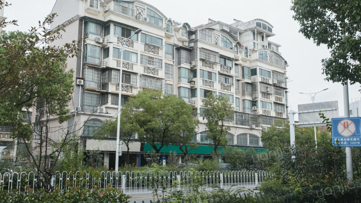 天娇花园外景图