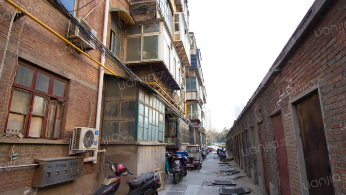 中原中路129号院外景图