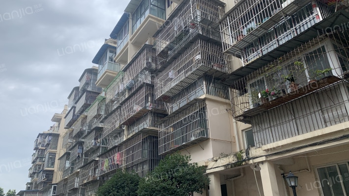 桂花街77号外景图