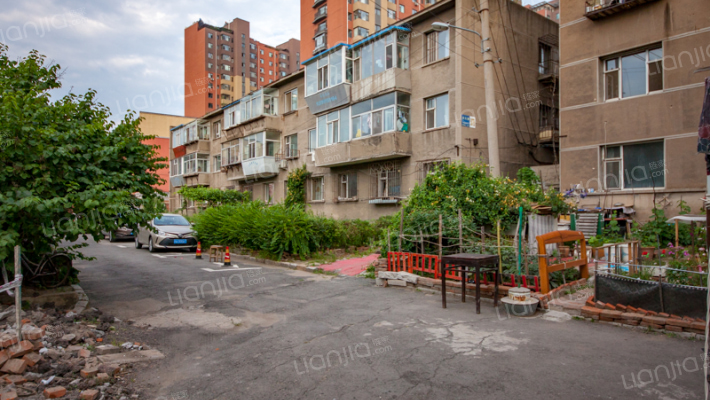 省食品公司宿舍外景图