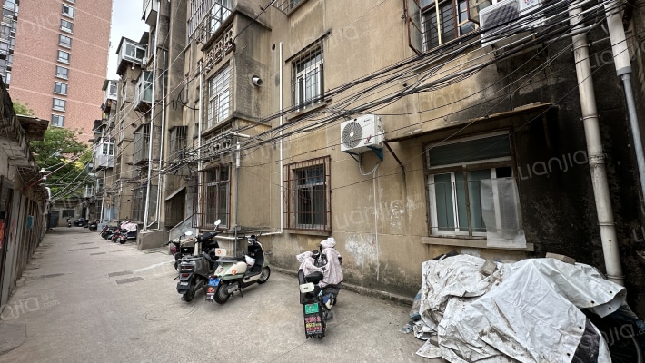 奎山建东街外景图