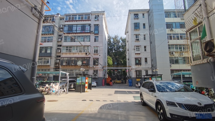 河北省军转干部宿舍外景图