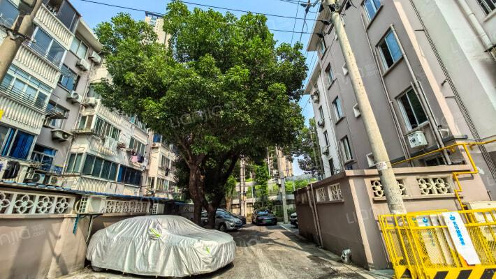 建筑新村外景图