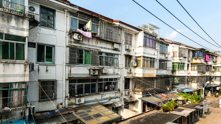 蜂场姜家园小区外景图