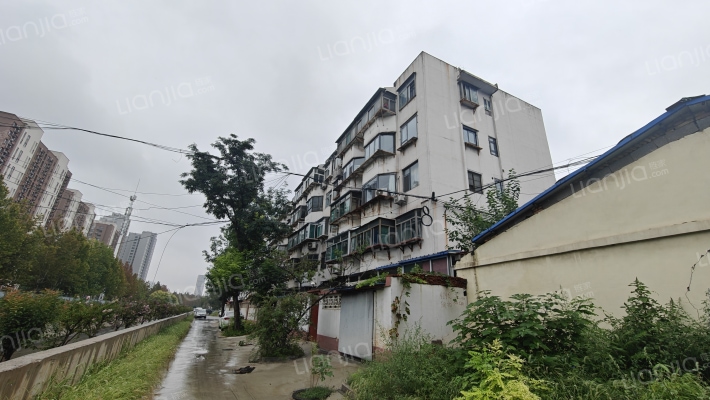 商场东路43号院外景图