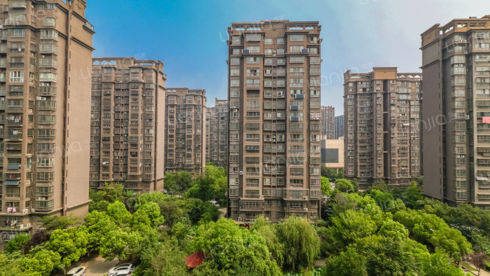 绿地世纪城五期外景图