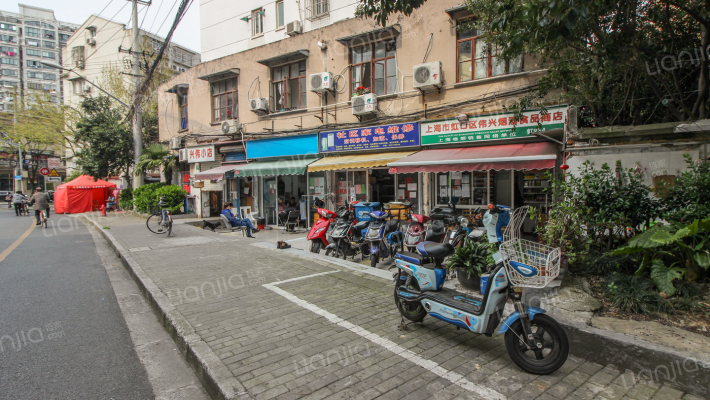 纪念路494弄外景图