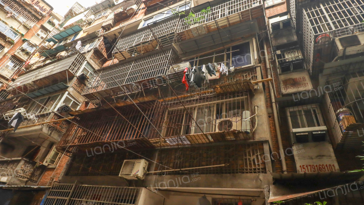 绳金塔190号外景图