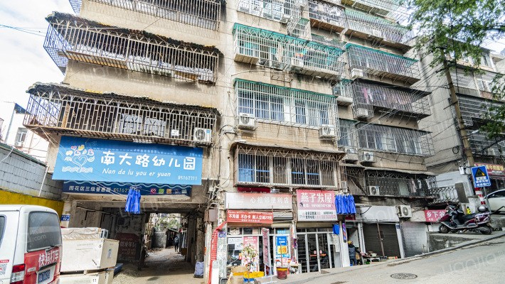 芙蓉公寓外景图