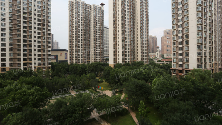 富力城A区外景图