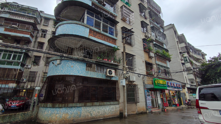 建筑设计科研所宿舍外景图