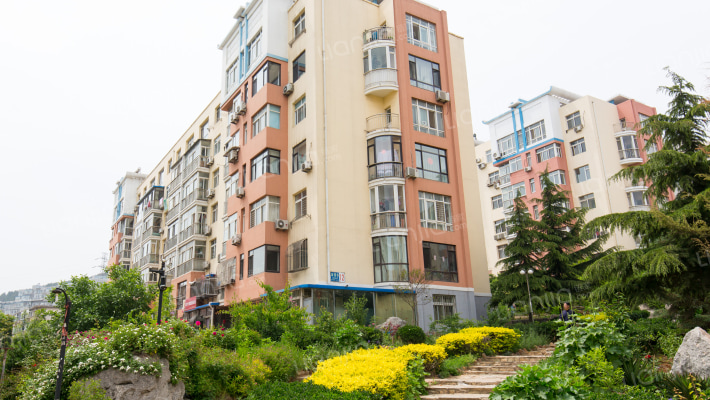 万福山庄外景图