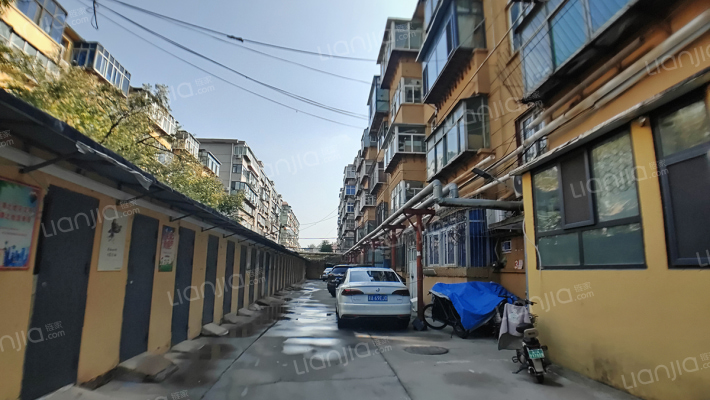 建行宿舍外景图