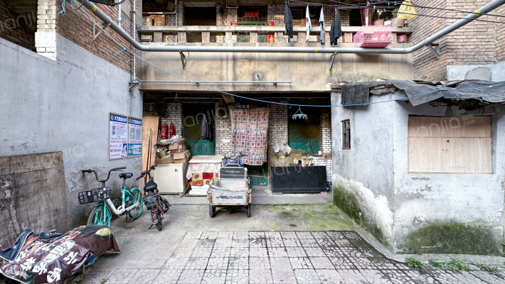 市民主党派楼外景图