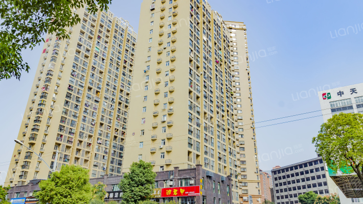 汉水尚庭外景图