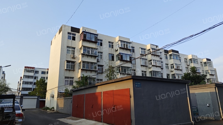 焦化厂宿舍外景图